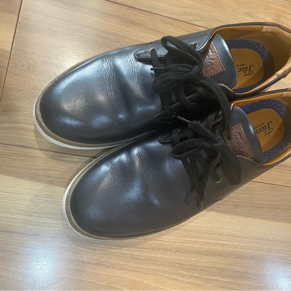 Florsheim Men's Black and Tan Leather Oxfords